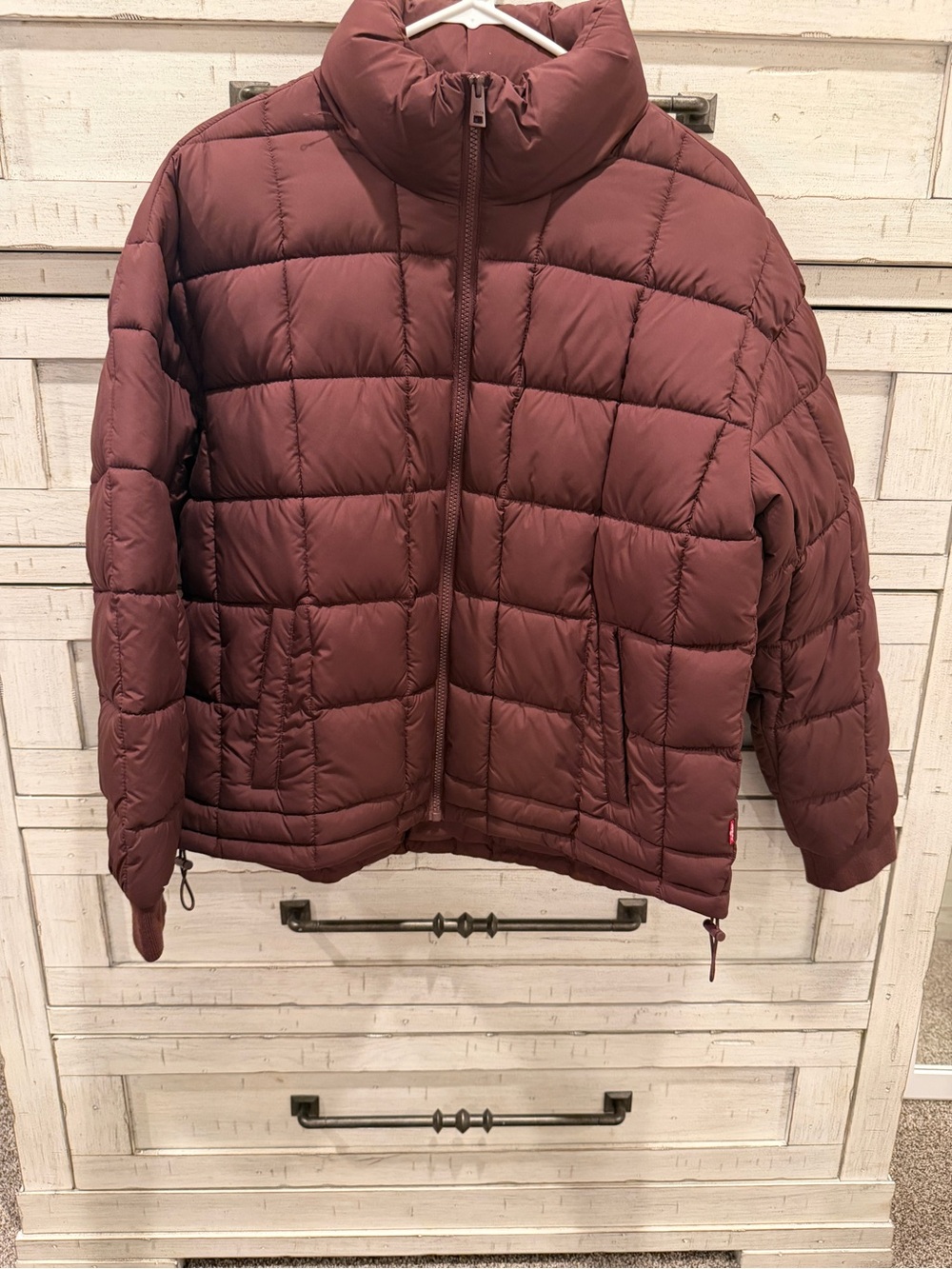 Levis Women's Quilted Puffer Jacket Deep Burgundy Size M